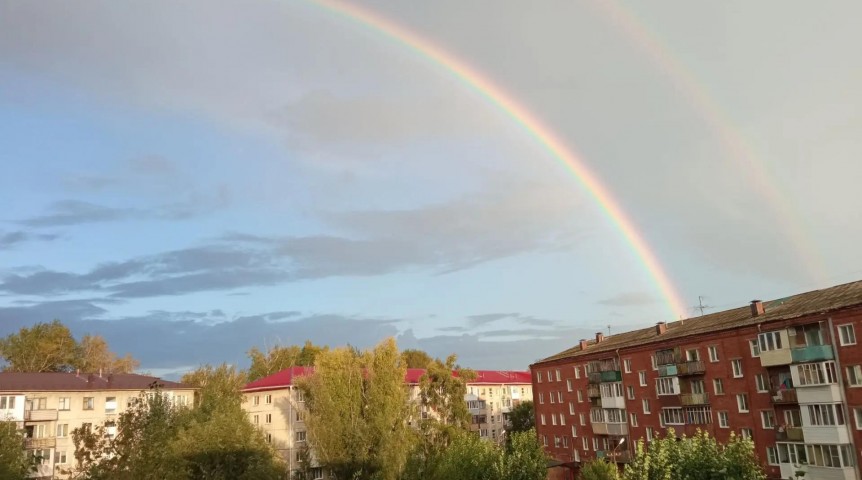 Общество Омичи вечером заметили небесное чудо
