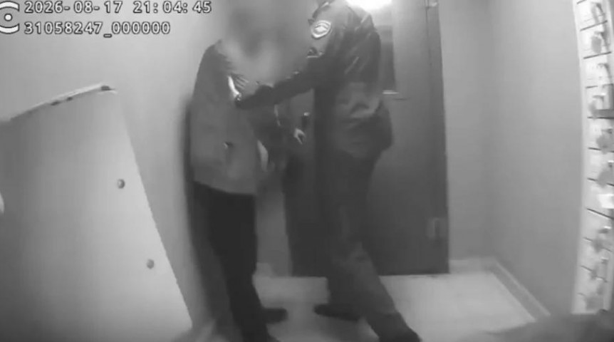 Общество Омские полицейские показали пьяные будни пассажиров поездов – ВИДЕО