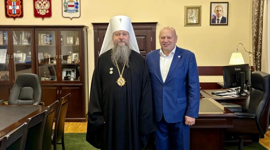 Общество Шелесту вручили лик святого