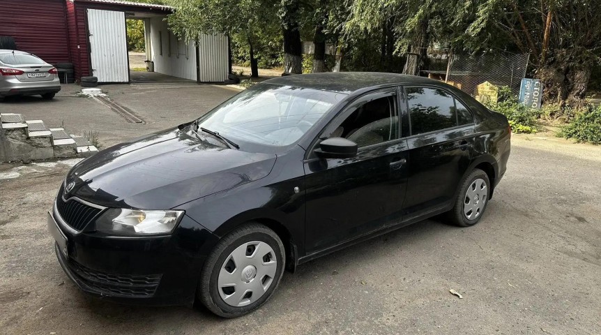 Общество Конфискованный у омича автомобиль ушел на фронт