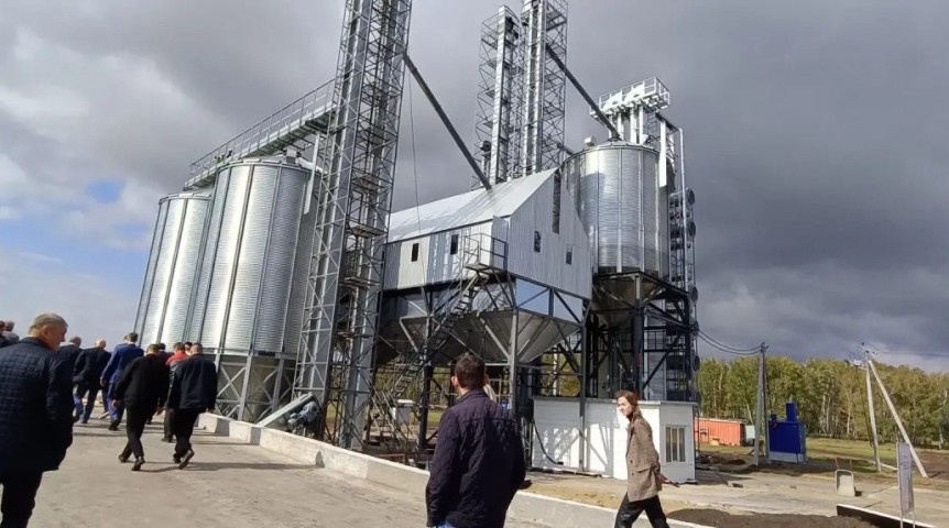 В Омской области введен в эксплуатацию мощный зерносушильный комплекс В Омской области введен в эксплуатацию мощный зерносушильный комплекс