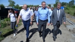 Благоустройство в Ленинском округе Омска проверил губернатор Александр Бурков