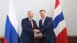 Стали известны подробности встречи главы Омской области Хоценко с президентом ФХР Третьяком Стали известны подробности встречи главы Омской области Хоценко с президентом ФХР Третьяком