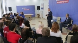 Омская молодежь в Штабе общественной поддержки обсудила с известным отечественным историком будущее страны