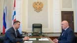 Стали известны итоги встречи омского губернатора Хоценко с главой Росжелдора Дружининым
