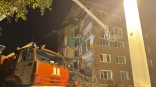 Рухнувшую пятиэтажку на Партсъезда в Омске начали сносить Рухнувшую пятиэтажку на Партсъезда в Омске начали сносить