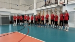С игр волейбольной «Омички» по здоровью выбыла старожил клуба С игр волейбольной «Омички» по здоровью выбыла старожил клуба