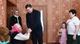 Виталий Хоценко вручил юбилейные медали к 80-летию Победы омским ветеранам Виталий Хоценко вручил юбилейные медали к 80-летию Победы омским ветеранам