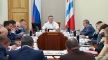 Виталий Хоценко поручил в кратчайшие сроки устранить последствия урагана в Омске Виталий Хоценко поручил в кратчайшие сроки устранить последствия урагана в Омске
