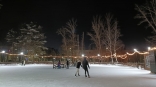 В Омске начались работы по заливке крупнейшего в городе катка В Омске начались работы по заливке крупнейшего в городе катка