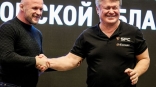 Сенсационное перемирие: в Омске Шлеменко и Тактаров объявили об отсутствии конфликта Сенсационное перемирие: в Омске Шлеменко и Тактаров объявили об отсутствии конфликта