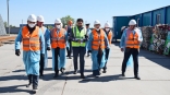 Депутаты Заксобрания изучили работу мусоросортировочного комплекса в Омске
