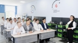 Выпускники омского колледжа за год освоили востребованную на ОНПЗ профессию