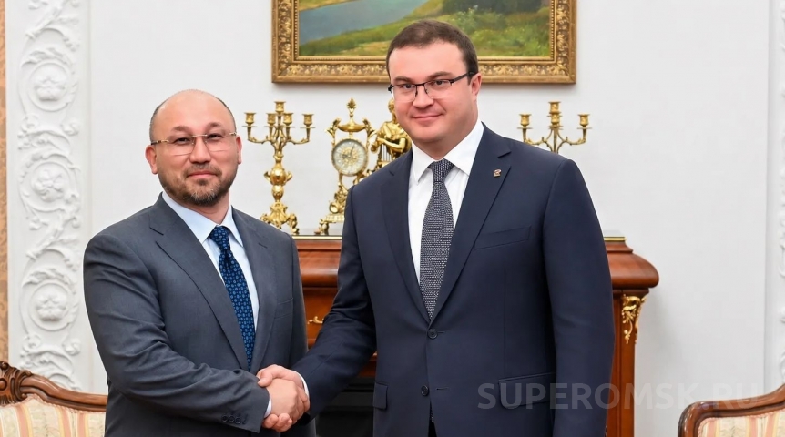 На старте российско-казахстанского форума в Омске Хоценко принял посла Республики Абаева На старте российско-казахстанского форума в Омске Хоценко принял посла Республики Абаева