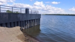 На Иртыше в Омске возвели причальную стенку На Иртыше в Омске возвели причальную стенку