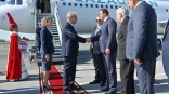 Хоценко встретил в аэропорту Омска президента Республики Казахстан Токаева Хоценко встретил в аэропорту Омска президента Республики Казахстан Токаева