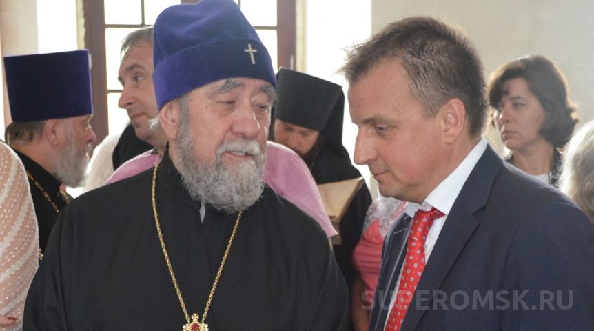 Митрополит Владимир и советник председателя Внешэкономбанка Вячеслав Синюгин Митрополит Владимир и советник председателя Внешэкономбанка Вячеслав Синюгин