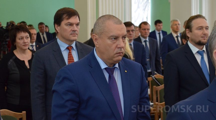 На первом плане: и.о. мэра Сергей Фролов На первом плане: и.о. мэра Сергей Фролов