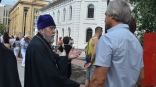 Митрополит Владимир и депутат Заксобрания Сергей Калинин Митрополит Владимир и депутат Заксобрания Сергей Калинин