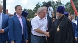 Бывший губернатор Леонид Полежаев встретился с митрополитом Владимиром Бывший губернатор Леонид Полежаев встретился с митрополитом Владимиром