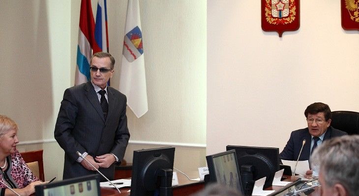 За спиной у мэра За спиной у мэра