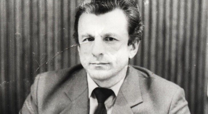 За спиной у мэра За спиной у мэра