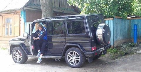 В Москве угнали внедорожник Дмитрия Сычева за 7 миллионов рублей В Москве угнали внедорожник Дмитрия Сычева за 7 миллионов рублей