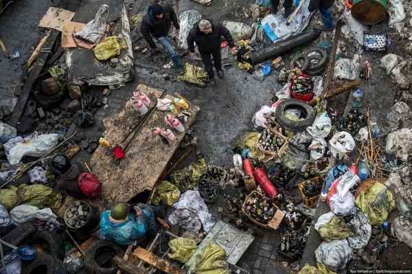 Хроника Еврореволюции - 1: Украина на грани гражданской войны Хроника Еврореволюции - 1: Украина на грани гражданской войны