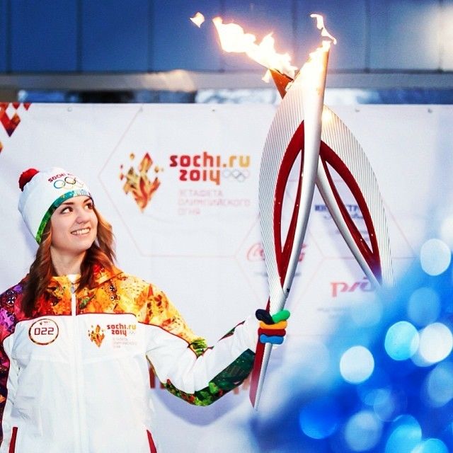 Ксения Дудкина отмечает свое 19-летие в стиле беби-долл Ксения Дудкина отмечает свое 19-летие в стиле беби-долл