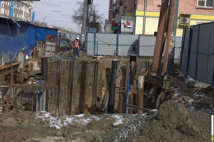 «Переход Миллера» в Омске чуть не обвалился на головы строителям «Переход Миллера» в Омске чуть не обвалился на головы строителям