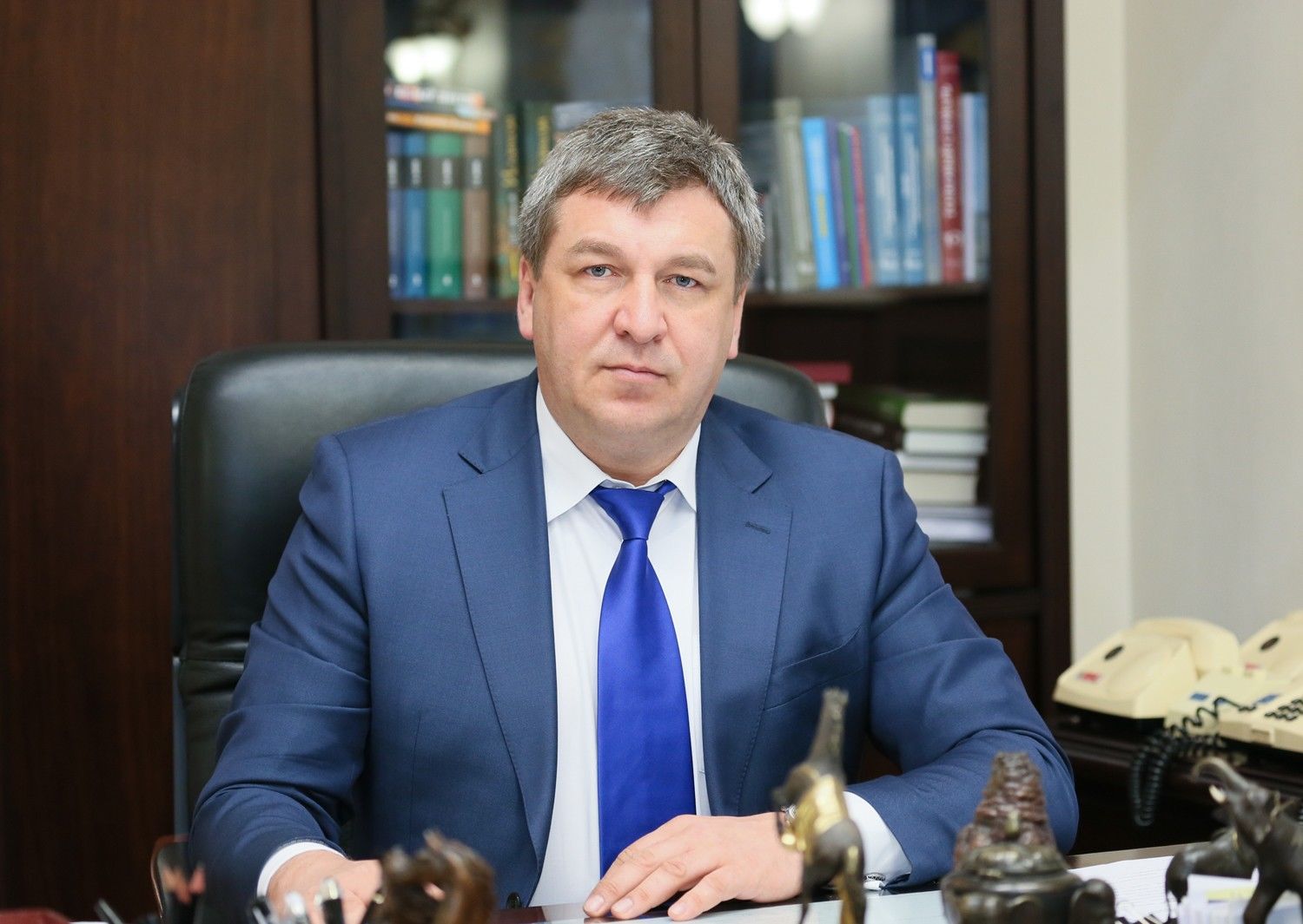 Правительство на колесах: на чем ездит высшее руководство страны?