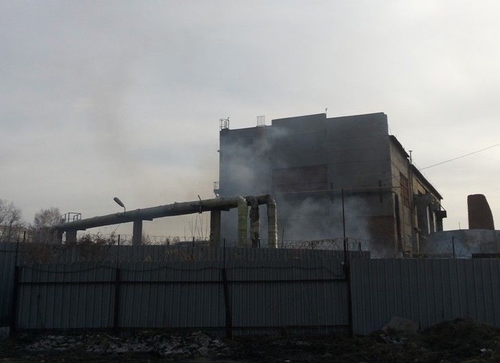 Над Омском поднялся столб едкого дыма Над Омском поднялся столб едкого дыма