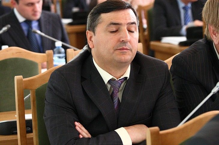 Инсайды недели: усиление внутрипартийной борьбы, ожидание громкого уголовного дела и явление теневого заместителя омского губернатора Инсайды недели: усиление внутрипартийной борьбы, ожидание громкого уголовного дела и явление теневого заместителя омского губернатора