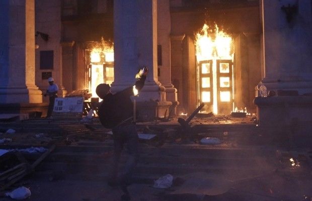 Хроника событий на Украине со 2 по 5 мая: одесская трагедия как начало гражданской войны Хроника событий на Украине со 2 по 5 мая: одесская трагедия как начало гражданской войны