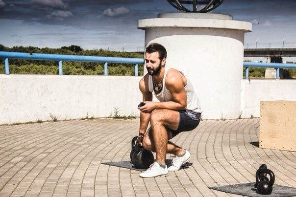 Красивый киевский кондуктор стал секс-символом соцсетей
