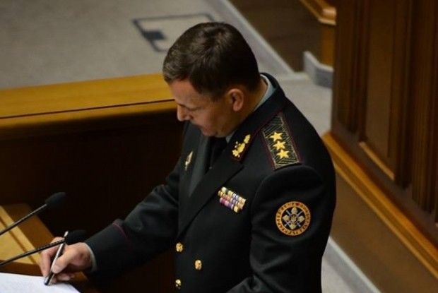 Новому министру обороны Украины Гелетею предложили провести гей-парад в Севастополе