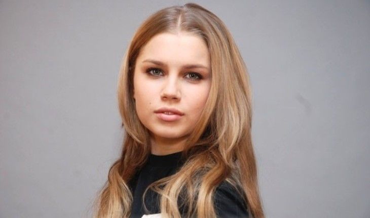 Блондинка из «Сталинграда» Янина Студилина не вошла в список самых красивых киноактрис Омска Блондинка из «Сталинграда» Янина Студилина не вошла в список самых красивых киноактрис Омска