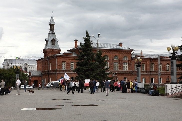 Сотрудники «Инмарко» в Омске вышли митинговать за повышение зарплаты