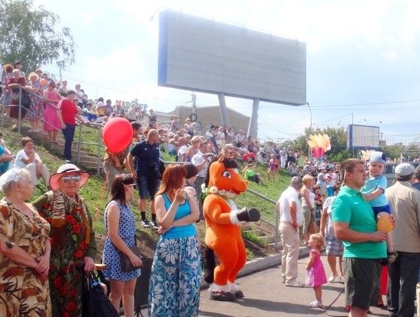 Омичи отметили День города с конкурсами и подарками от «Омских кабельных сетей» Омичи отметили День города с конкурсами и подарками от «Омских кабельных сетей»