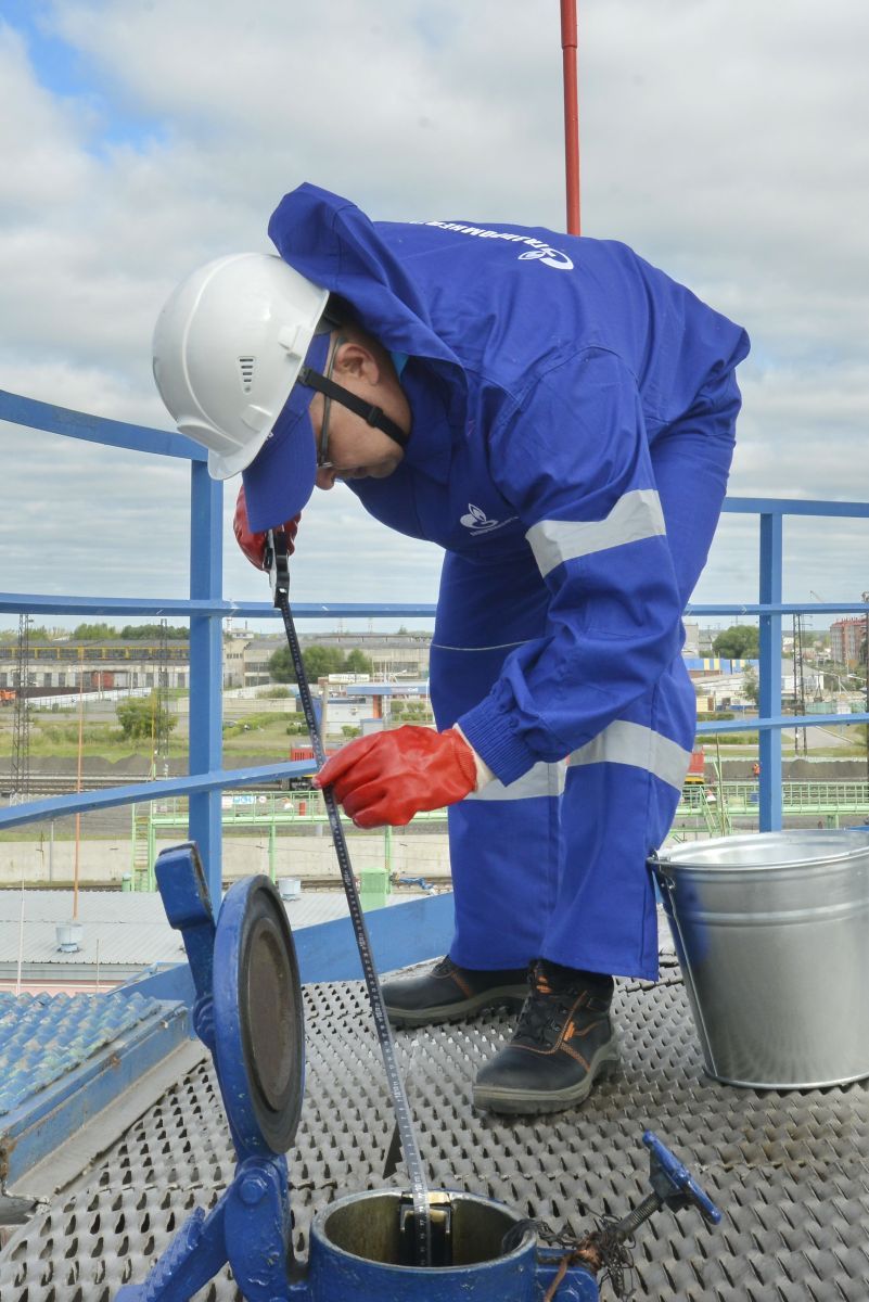 Лучшие водители бензовозов и работники нефтебаз из России и стран СНГ продемонстрировали мастерство в Омске Лучшие водители бензовозов и работники нефтебаз из России и стран СНГ продемонстрировали мастерство в Омске