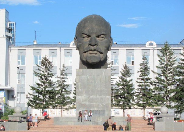Картина дня в Сибири: в Красноярском крае будут строить фонари-грибы, Путин собрался в октябре в Новосибирск, Лимонов хочет спасти страну от китайцев с помощью Сибири, а гигантскому Ленину наденут шапку Картина дня в Сибири: в Красноярском крае будут строить фонари-грибы, Путин собрался в октябре в Новосибирск, Лимонов хочет спасти страну от китайцев с помощью Сибири, а гигантскому Ленину наденут шапку