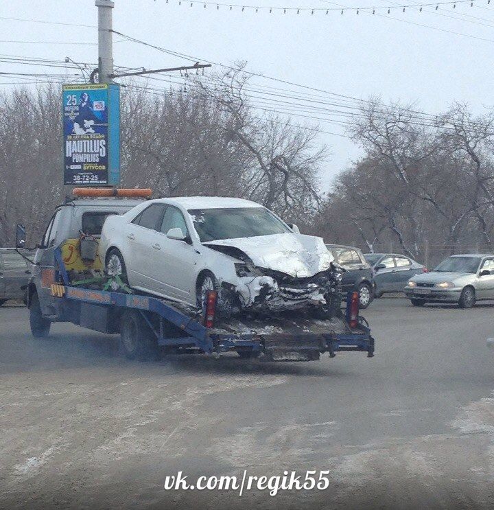Трое омичей пострадали в ДТП с «Кадиллаком» на Левом берегу Трое омичей пострадали в ДТП с «Кадиллаком» на Левом берегу