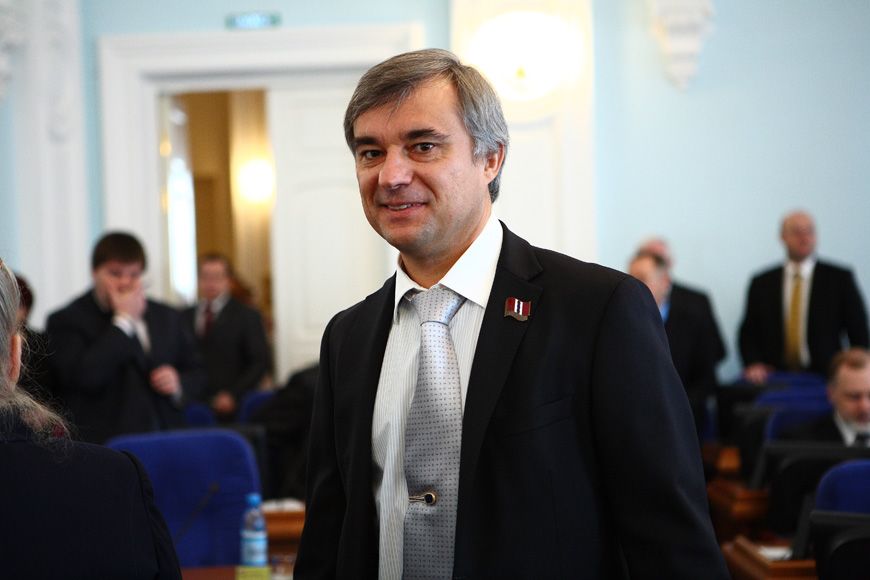 Дресс-код: омский денди Сергей Калинин и его галстуки Дресс-код: омский денди Сергей Калинин и его галстуки