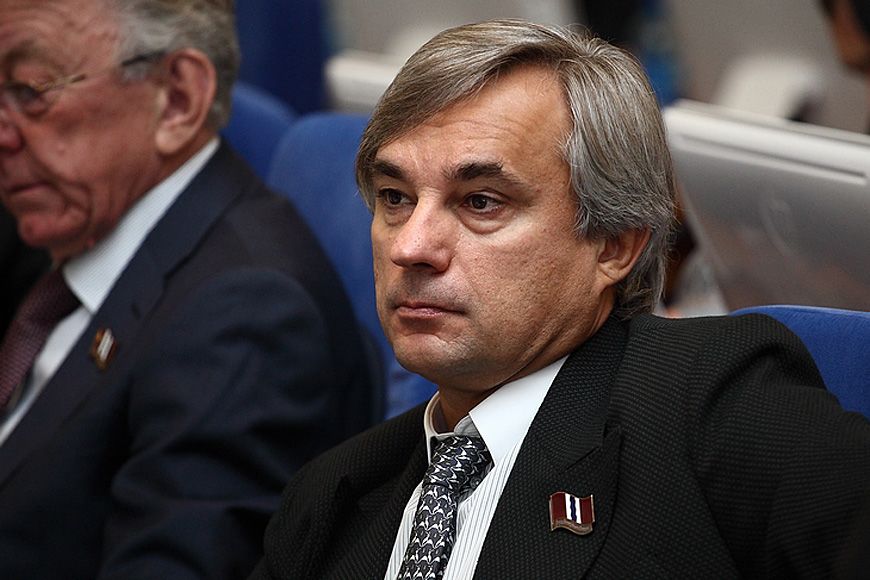 Дресс-код: омский денди Сергей Калинин и его галстуки Дресс-код: омский денди Сергей Калинин и его галстуки