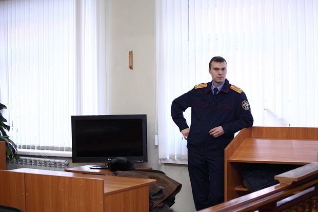 Как Гамбургу в очередной раз арест продлевали. ФОТОРЕПОРТАЖ