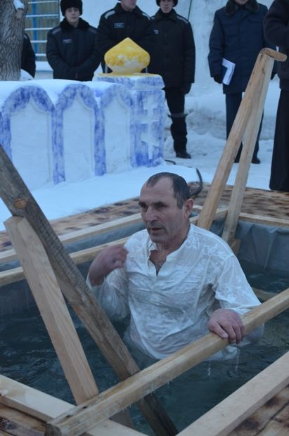 Крещение строгого режима: как омские зэки уходили под лед