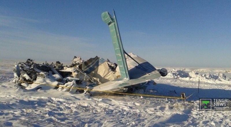 В Казахстане разбился Ан-2, выжила только девушка-геолог В Казахстане разбился Ан-2, выжила только девушка-геолог