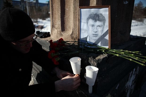 Панихида по Немцову в Омске совпала с массовой акцией студентов Панихида по Немцову в Омске совпала с массовой акцией студентов