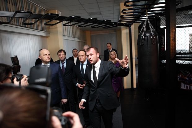 Открытие авторской школы Шлеменко стало в Омске событием федерального масштаба Открытие авторской школы Шлеменко стало в Омске событием федерального масштаба