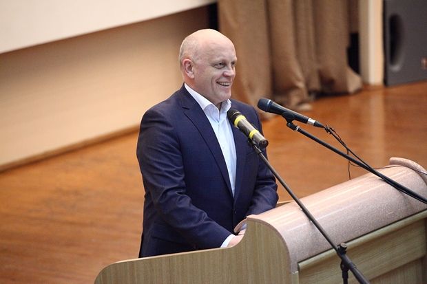 Имена чиновников-отличников «Тотального диктанта» пока держатся в секрете Имена чиновников-отличников «Тотального диктанта» пока держатся в секрете